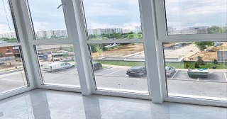 Панорамное остекление балкона Глазов цена от 11 тыс. руб. м/п.
